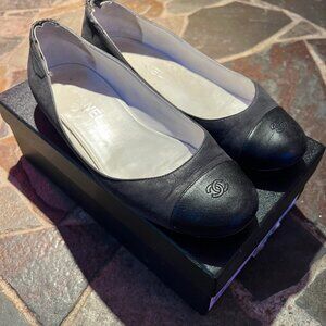 Chanel Ballerines Black Suede Flats (Women’s 8)(IFC)